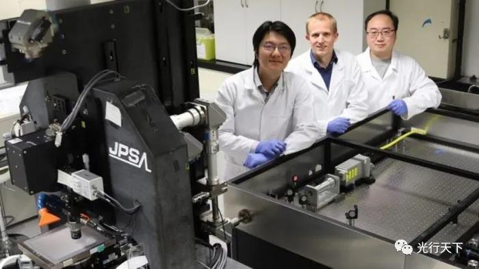 科学家用激光研究出一种更高效的太阳能电池